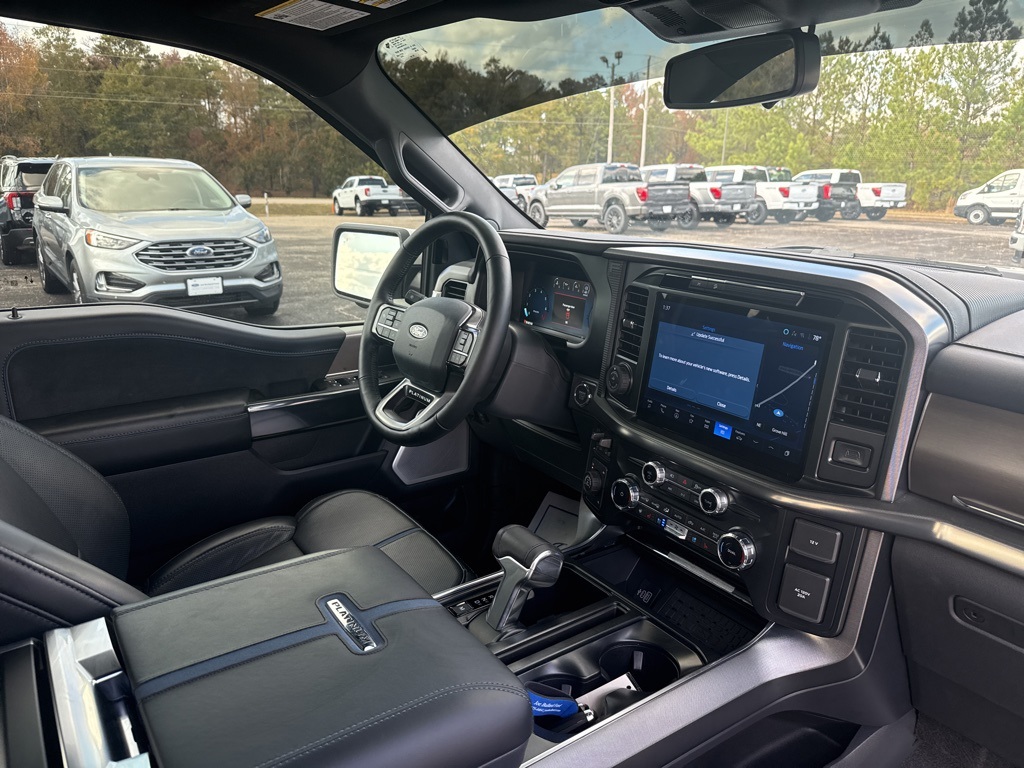 2025 Ford F-150 Platinum photo 2