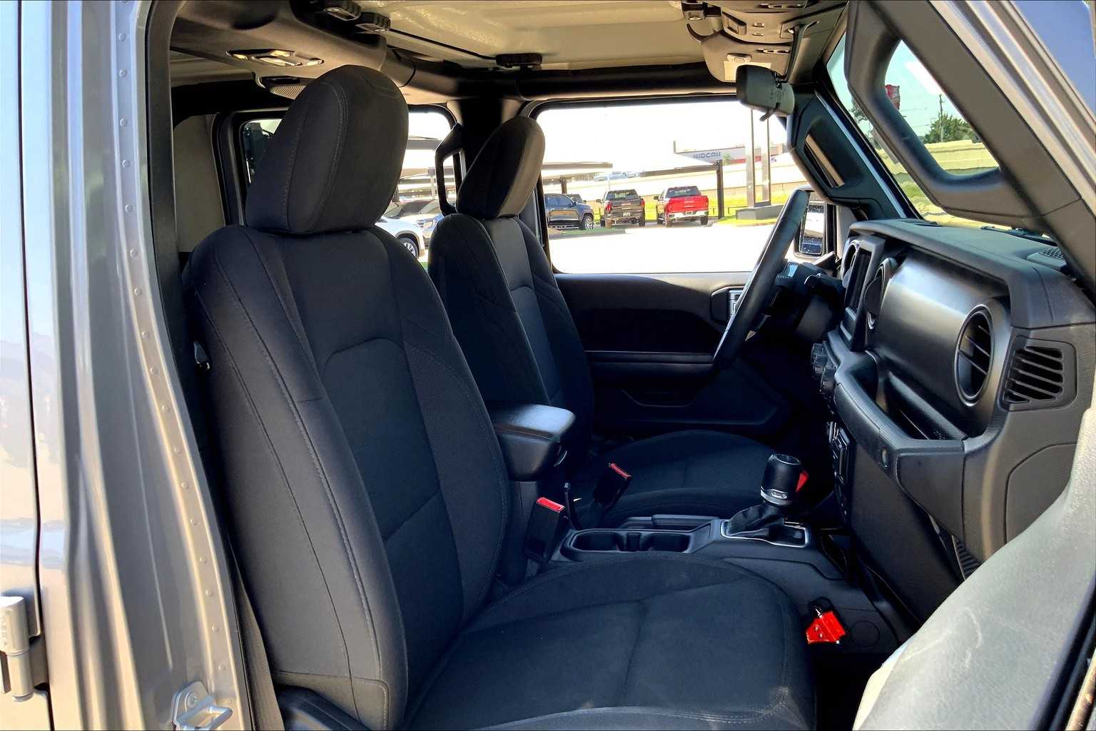 2020 Jeep Gladiator Sport S photo 8
