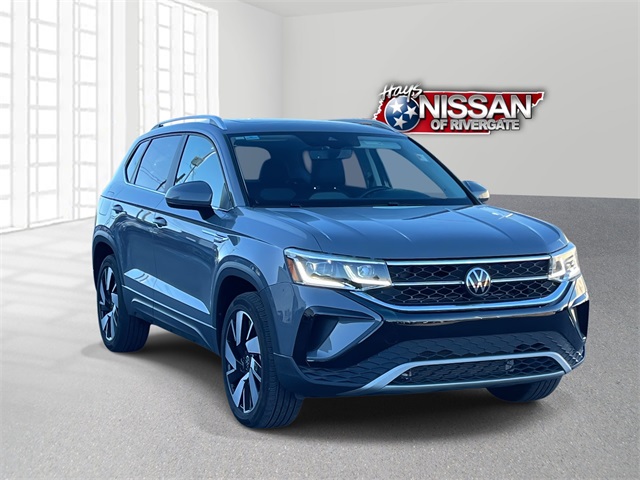 2024 Volkswagen Taos SEL's photo