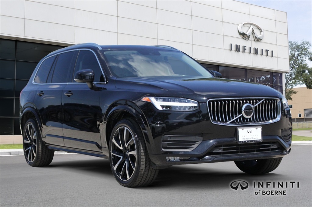 2022 Volvo XC90 Momentum photo 5