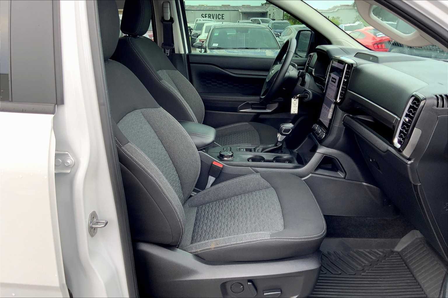 2024 Ford Ranger XLT photo 8