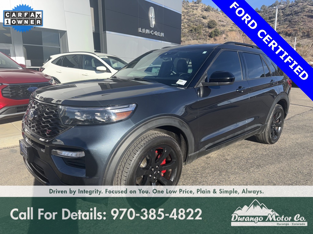 2022 Ford Explorer ST's photo