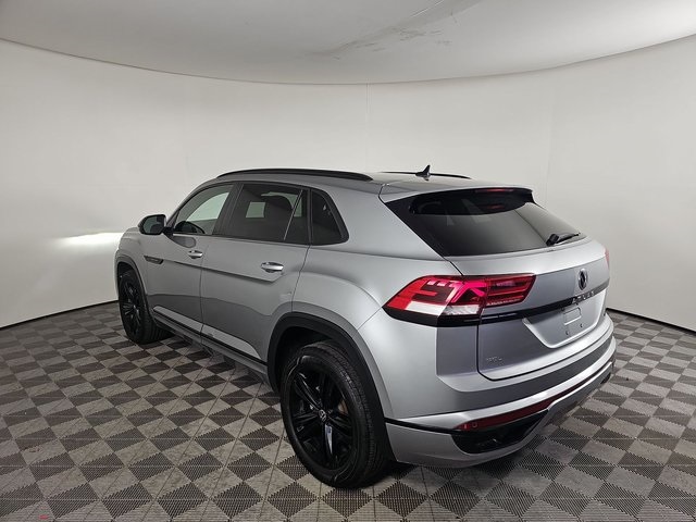 2023 Volkswagen Atlas Cross Sport SEL R-Line photo 2