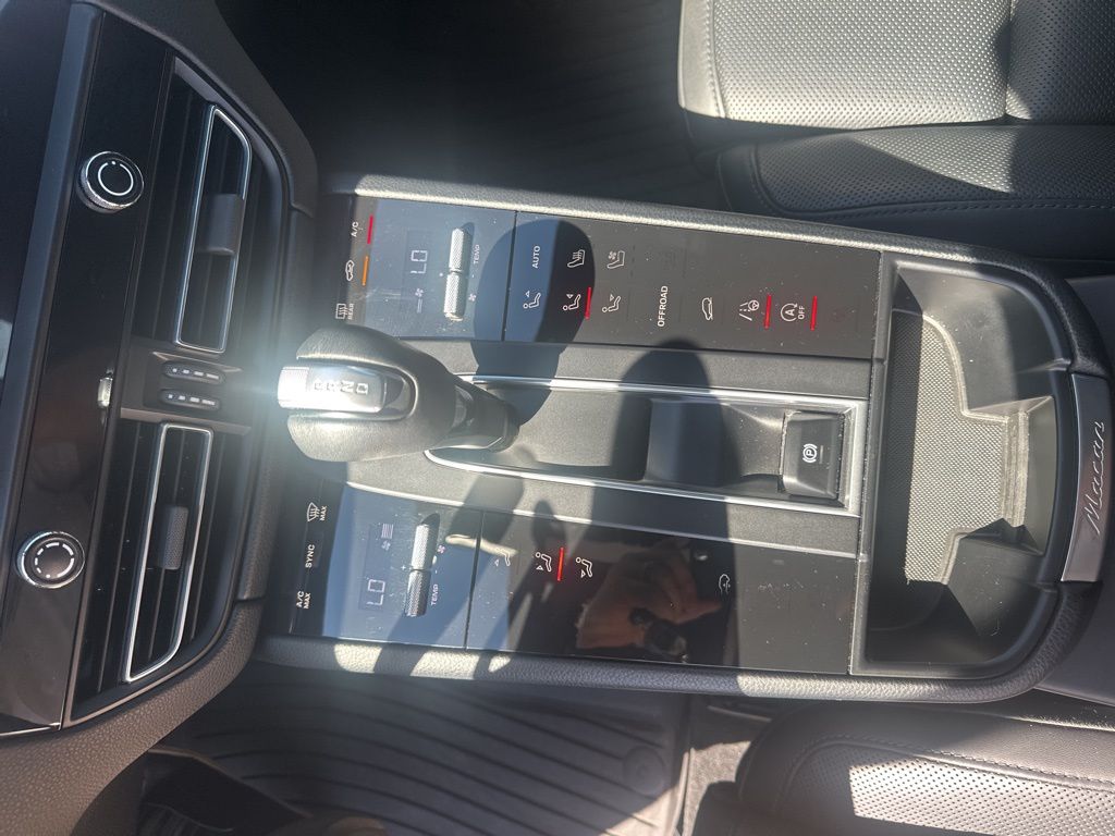 2022 Porsche Macan GTS photo 20