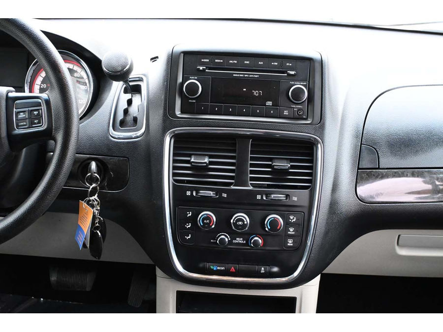2016 Dodge Grand Caravan SE photo 22