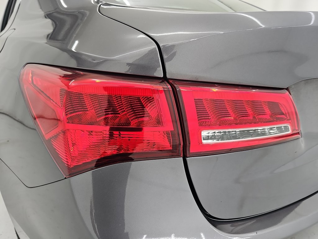 2020 Acura TLX 2.4L Base photo 39