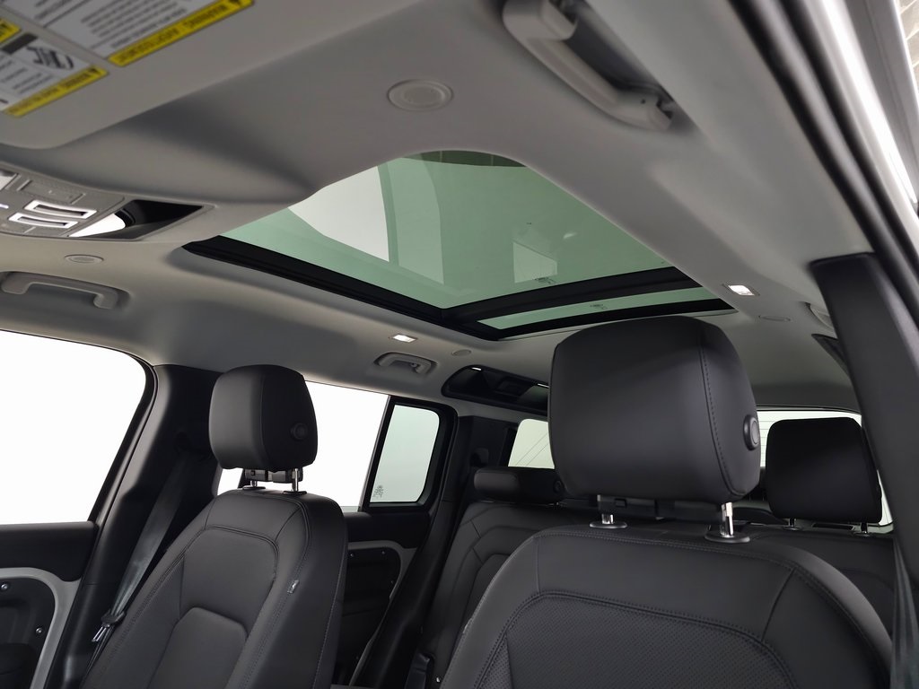 2026 LAND ROVER DEFENDER - Image 13