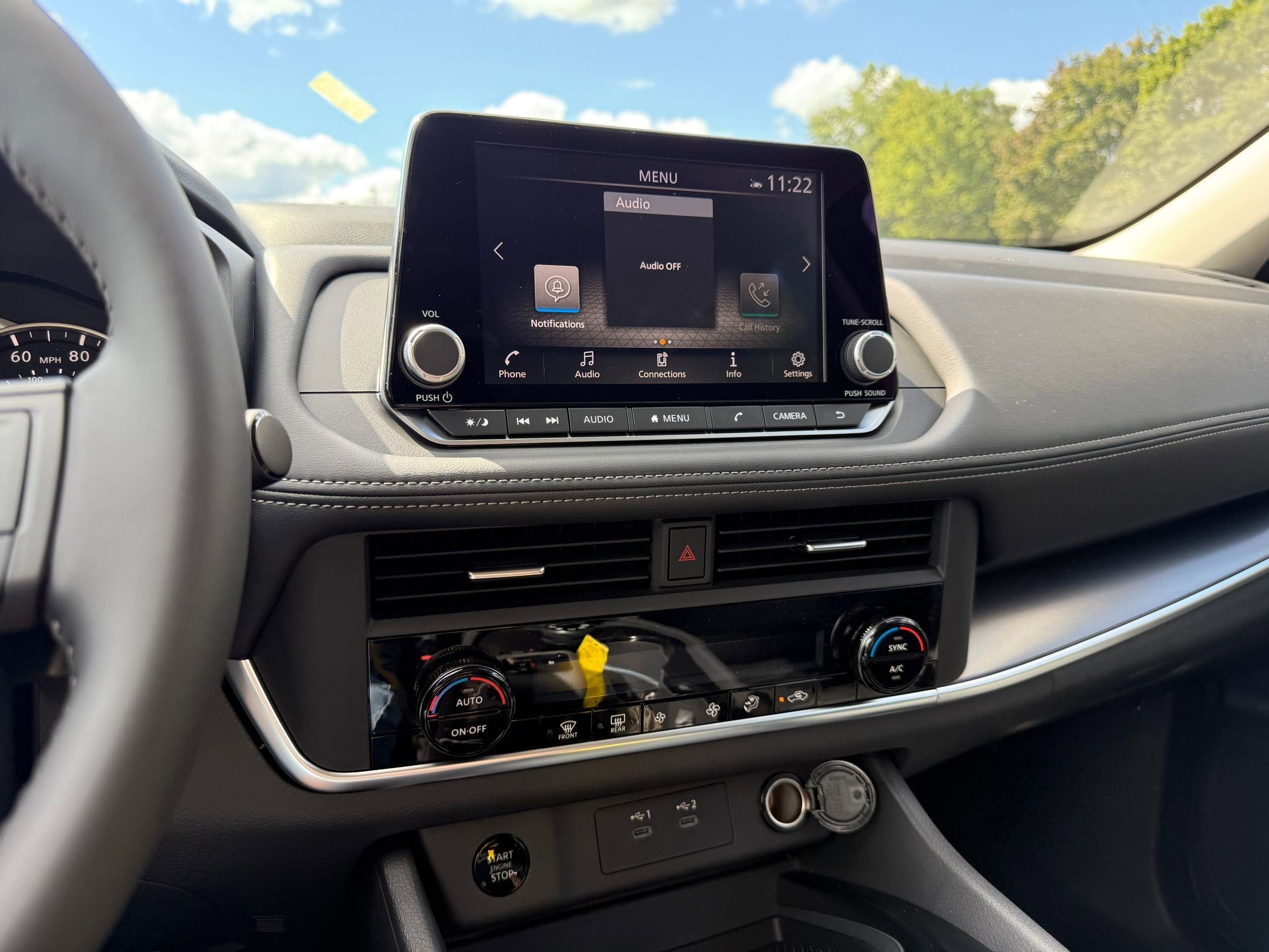 2026 Nissan Rogue SV photo 7