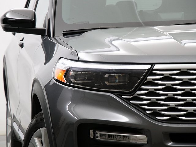 2022 Ford Explorer Platinum photo 4