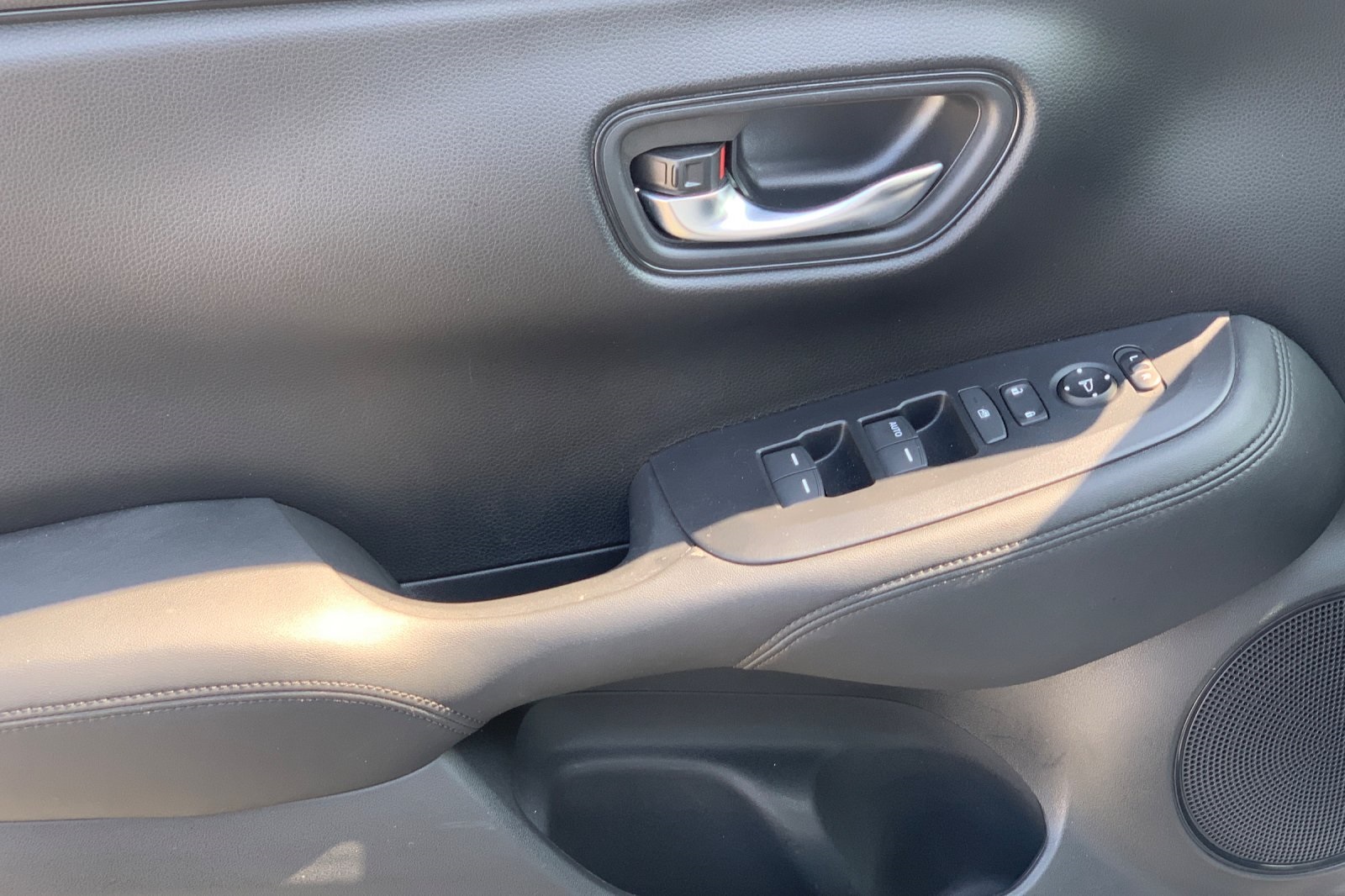 2024 Honda HR-V LX photo 6