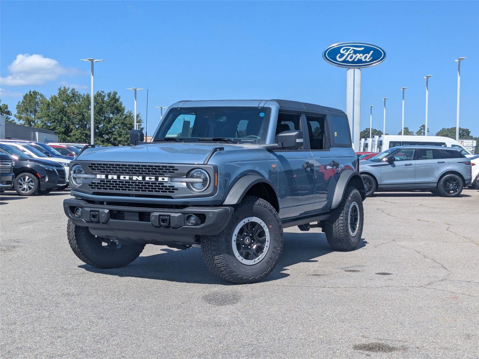 2025 Ford Bronco 4-Door Badlands's photo