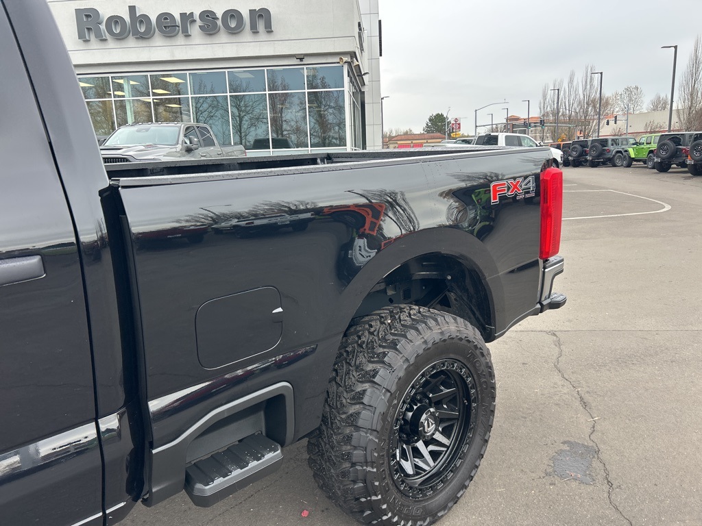 2024 Ford F-250 photo 2