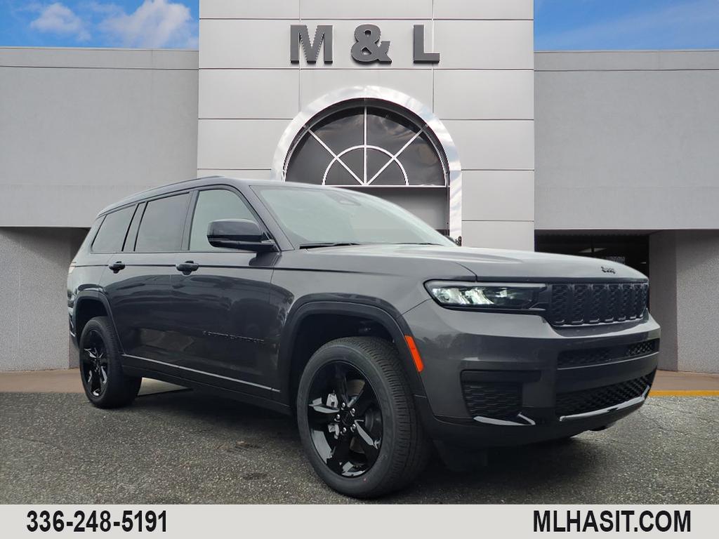 2025 Jeep Grand Cherokee L Altitude's photo