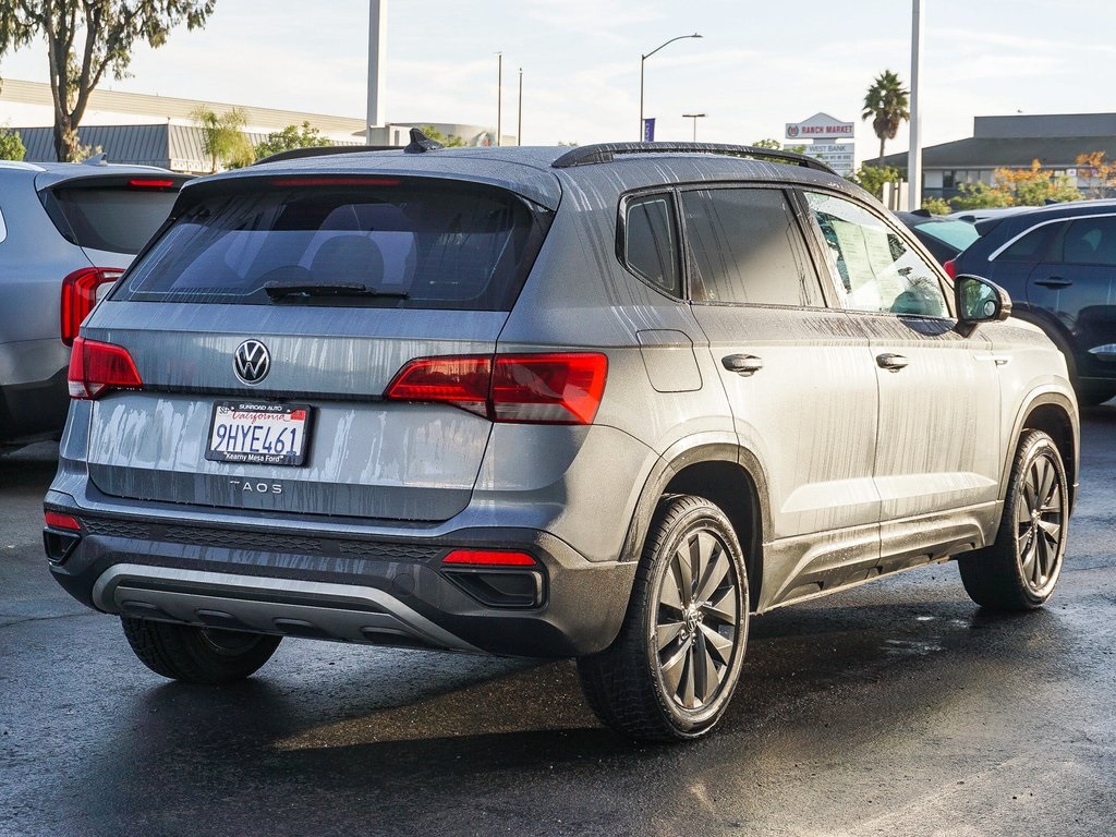 2023 Volkswagen Taos S photo 2