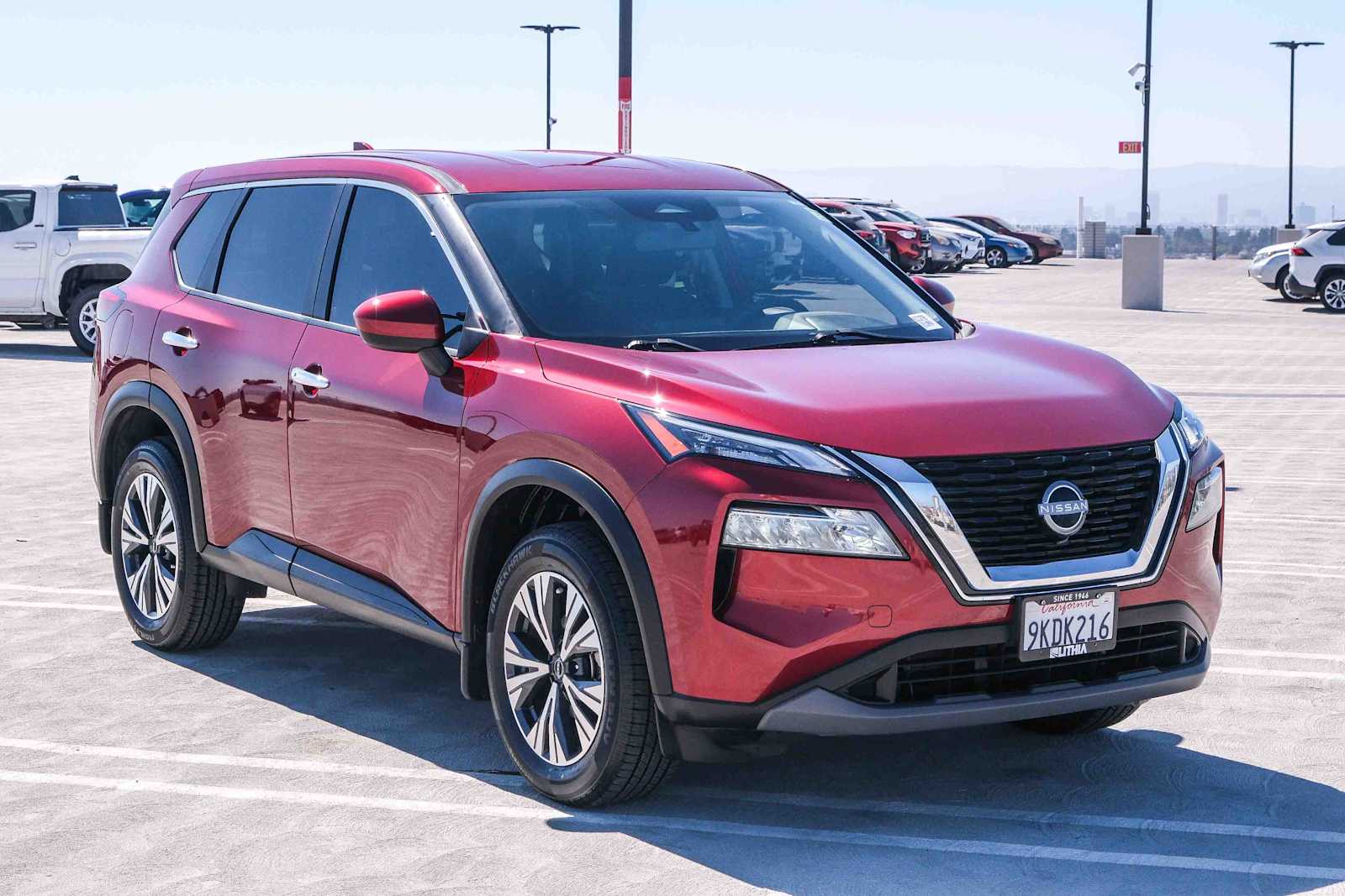 2023 Nissan Rogue SV photo 3
