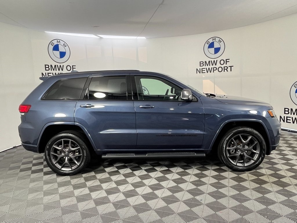 2021 Jeep Grand Cherokee Anniversary Edition photo 6