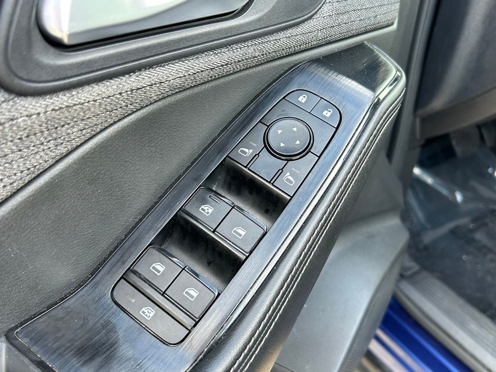 2023 Nissan Rogue SV photo 33