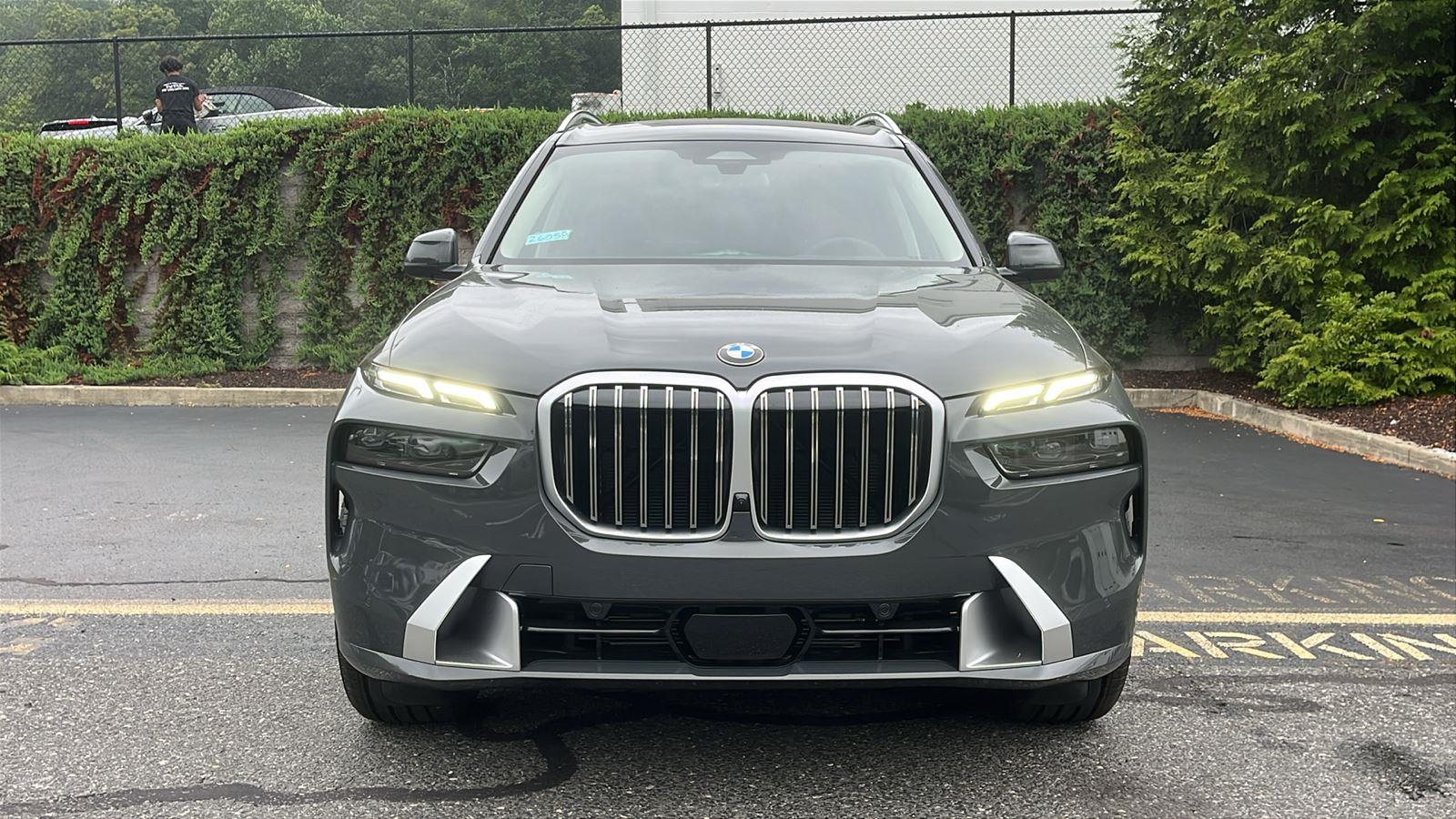 New 2026 Dravit Grey Metallic BMW xDrive40i image 10