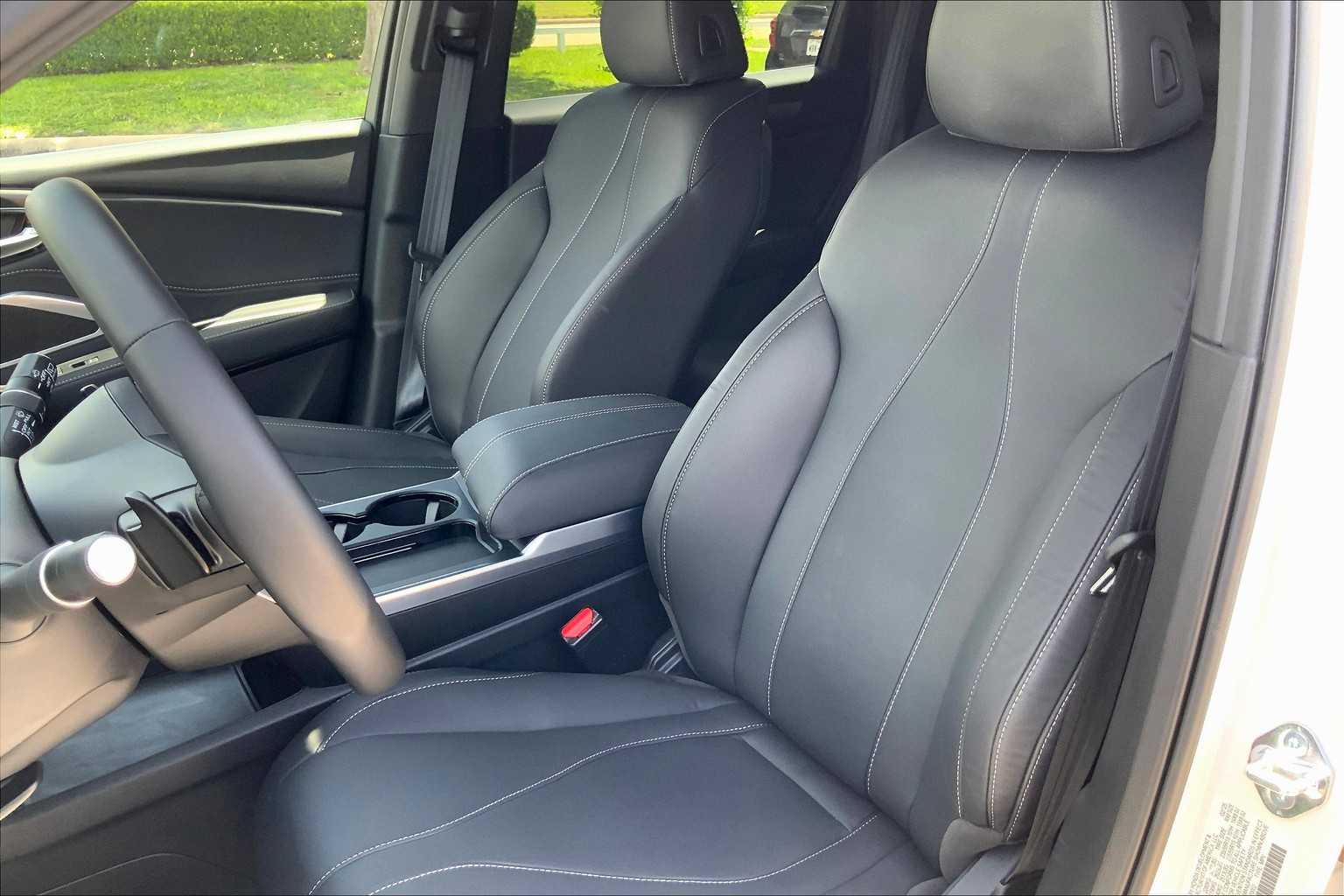 2025 Acura RDX photo 7