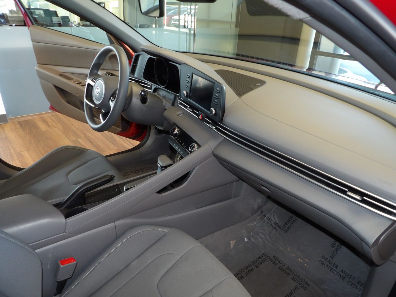2022 Hyundai Elantra SEL photo 13