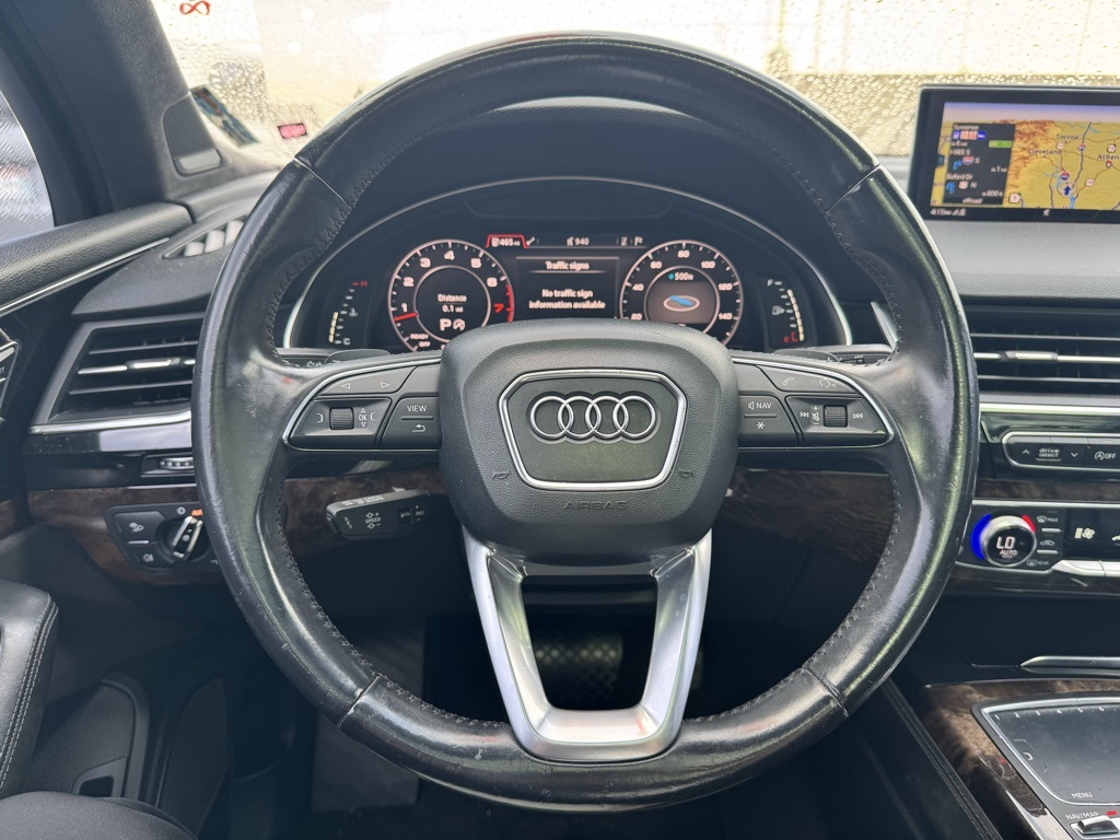 2017 Audi Q7 3.0T Prestige photo 8