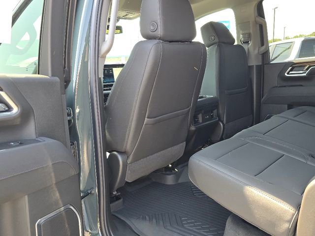2025 Chevrolet Silverado 2500HD LT photo 12