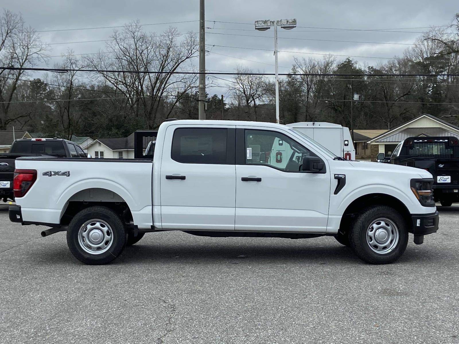 2025 Ford F-150 XL photo 2