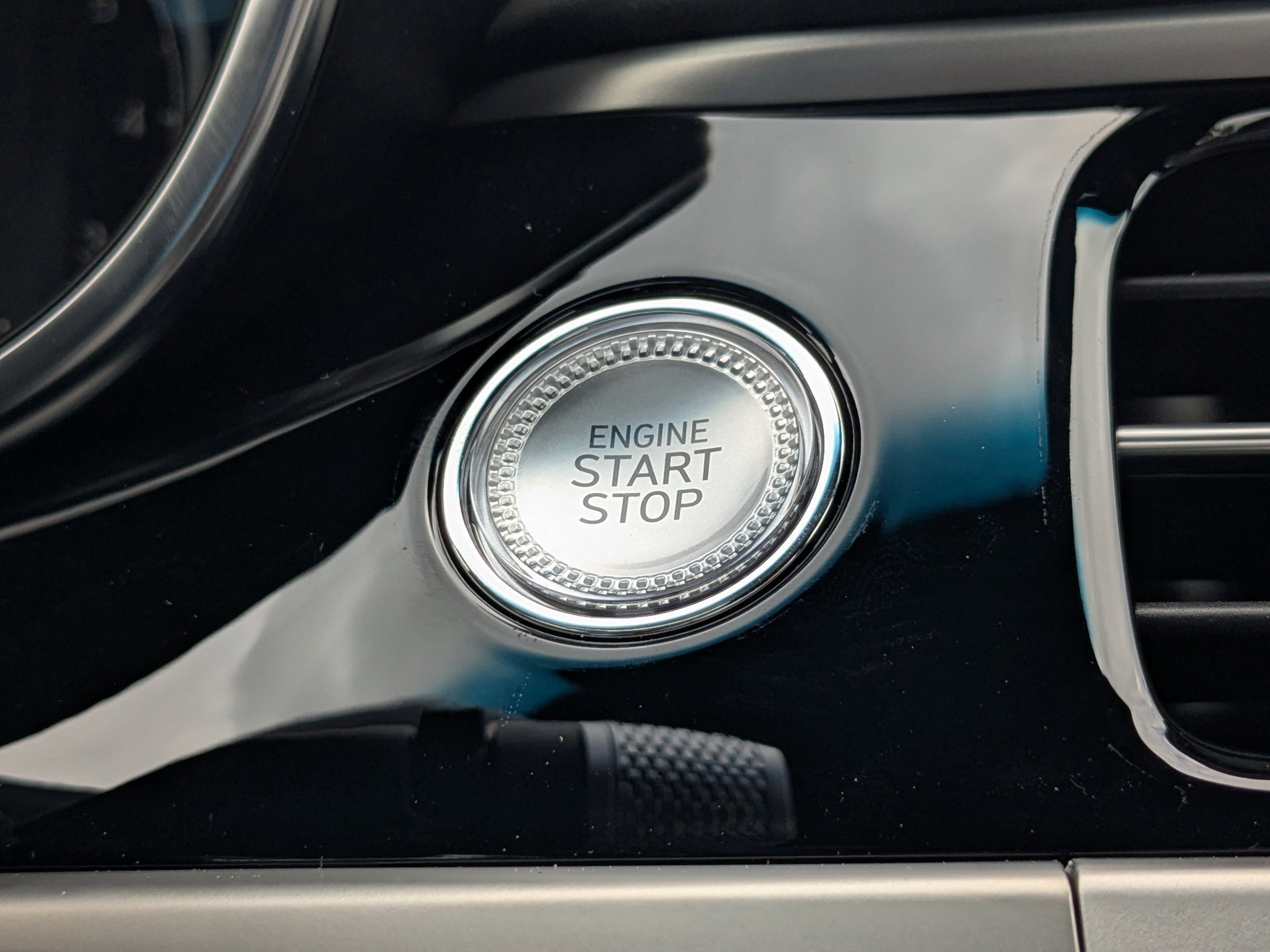 2025 Genesis G70 2.5T photo 26