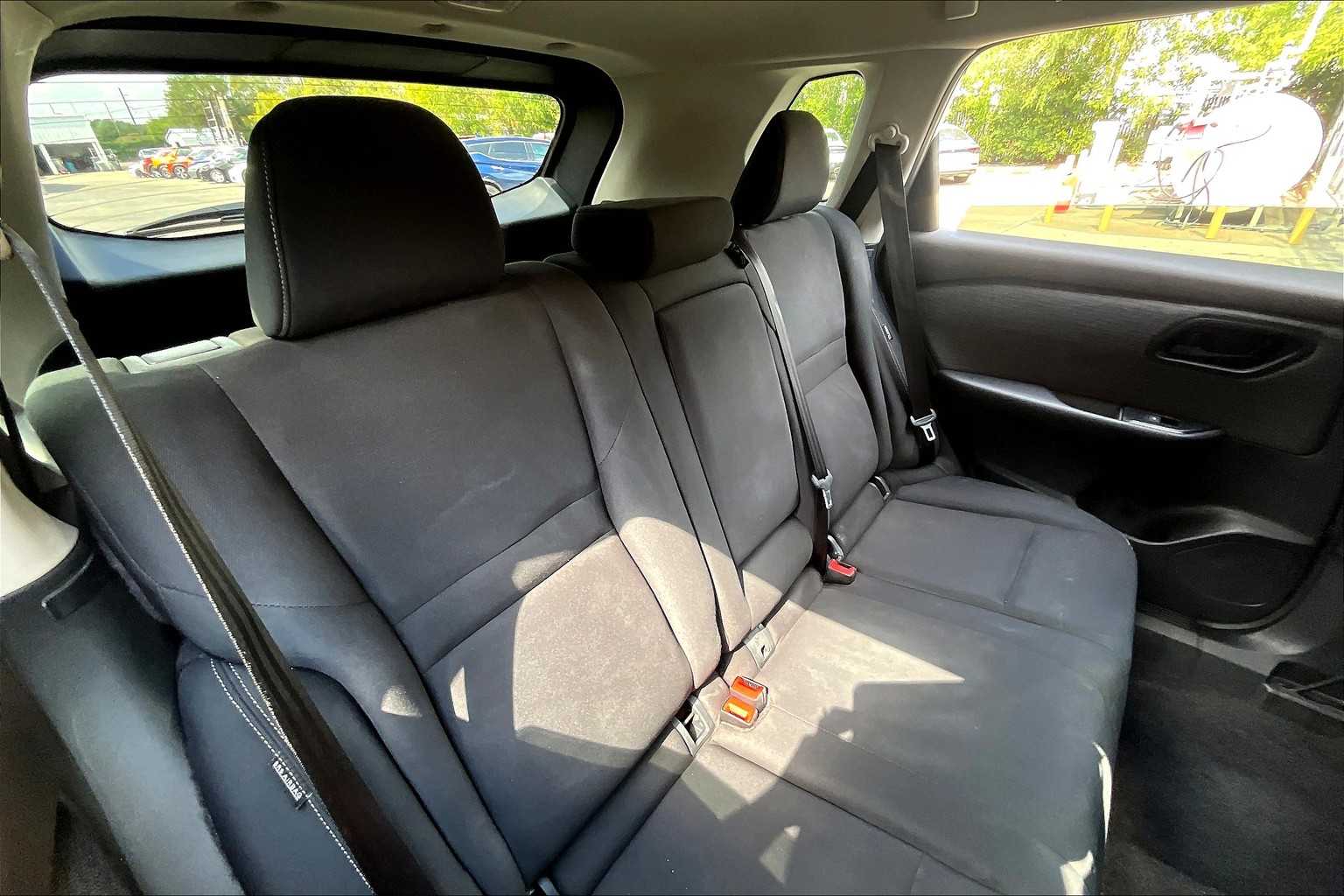 2023 Nissan Rogue S photo 18