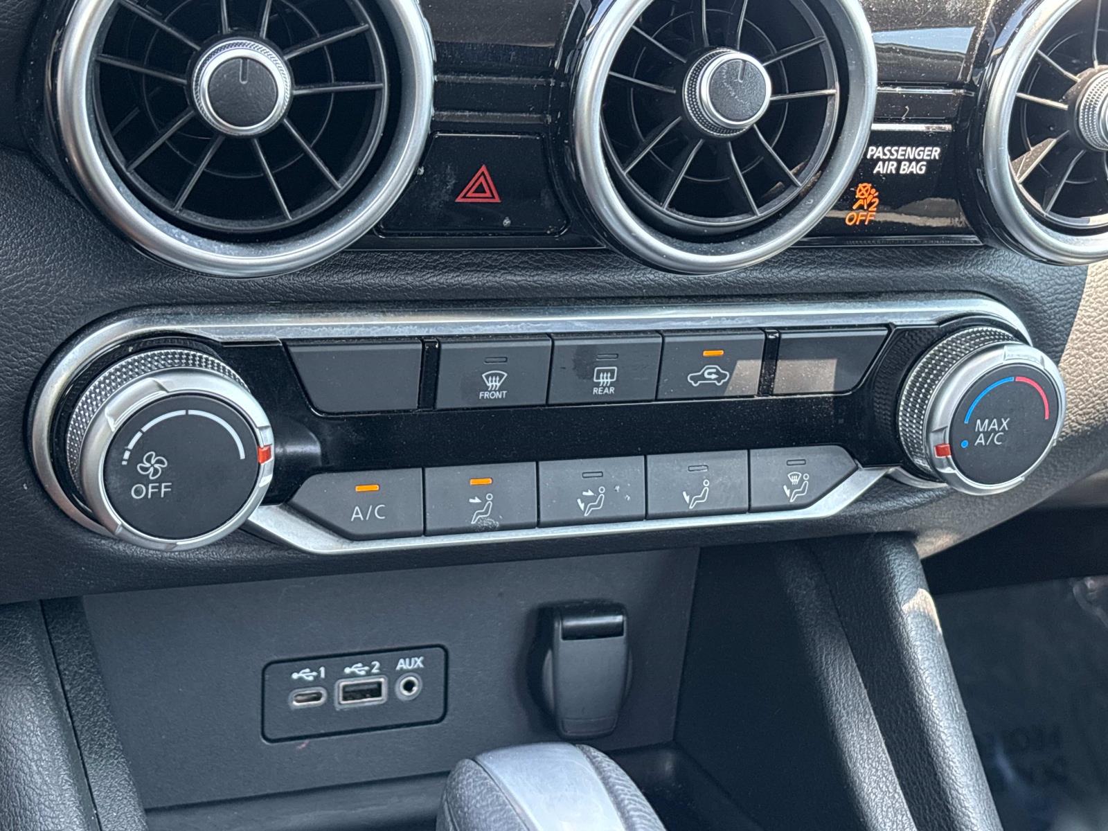 2023 Nissan Sentra SV photo 14