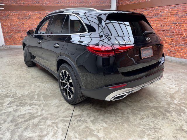 2025 Mercedes Benz GLC 350e 4MATIC photo 3