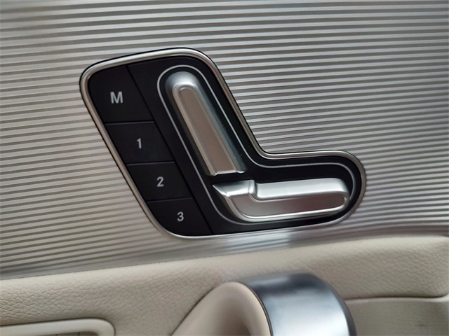 2021 Mercedes Benz CLA 250 photo 26