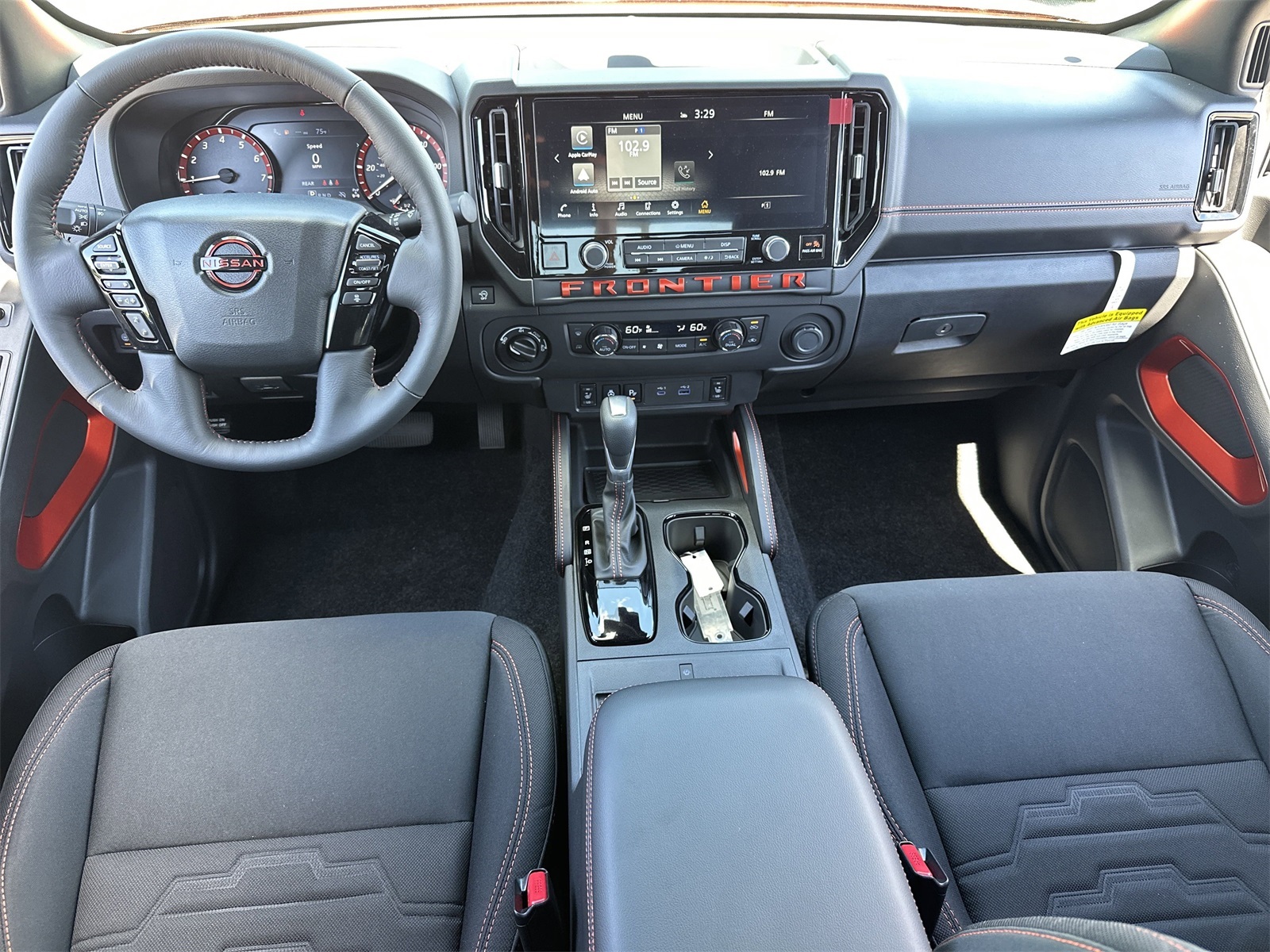 2025 Nissan Frontier PRO-4X photo 2