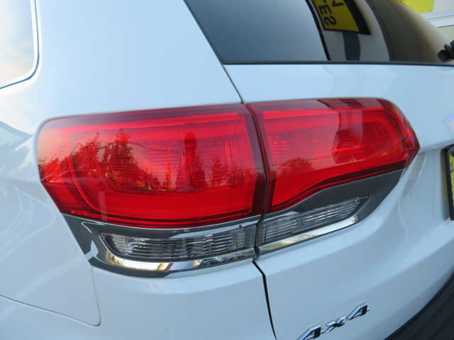 2018 Jeep Grand Cherokee Laredo E photo 31