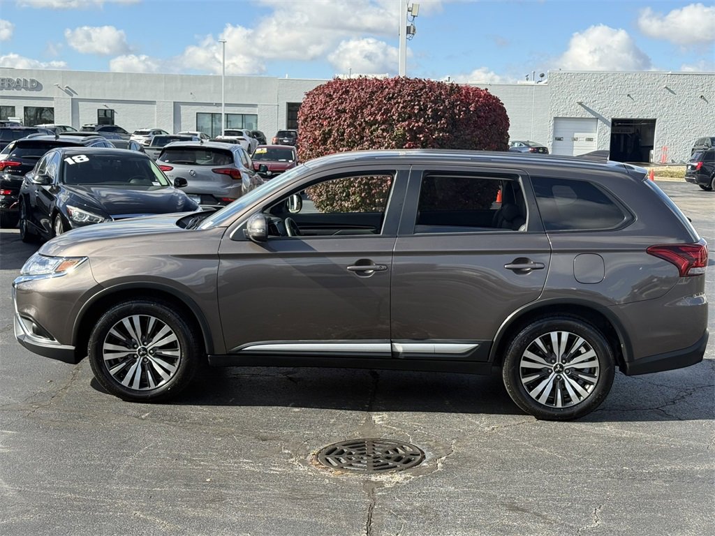 2019 MITSUBISHI OUTLANDER - Image 4
