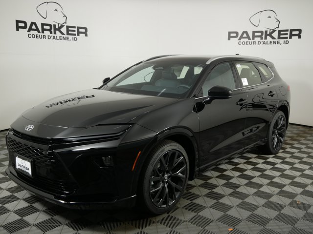 2025 Toyota Crown Signia Limited's photo