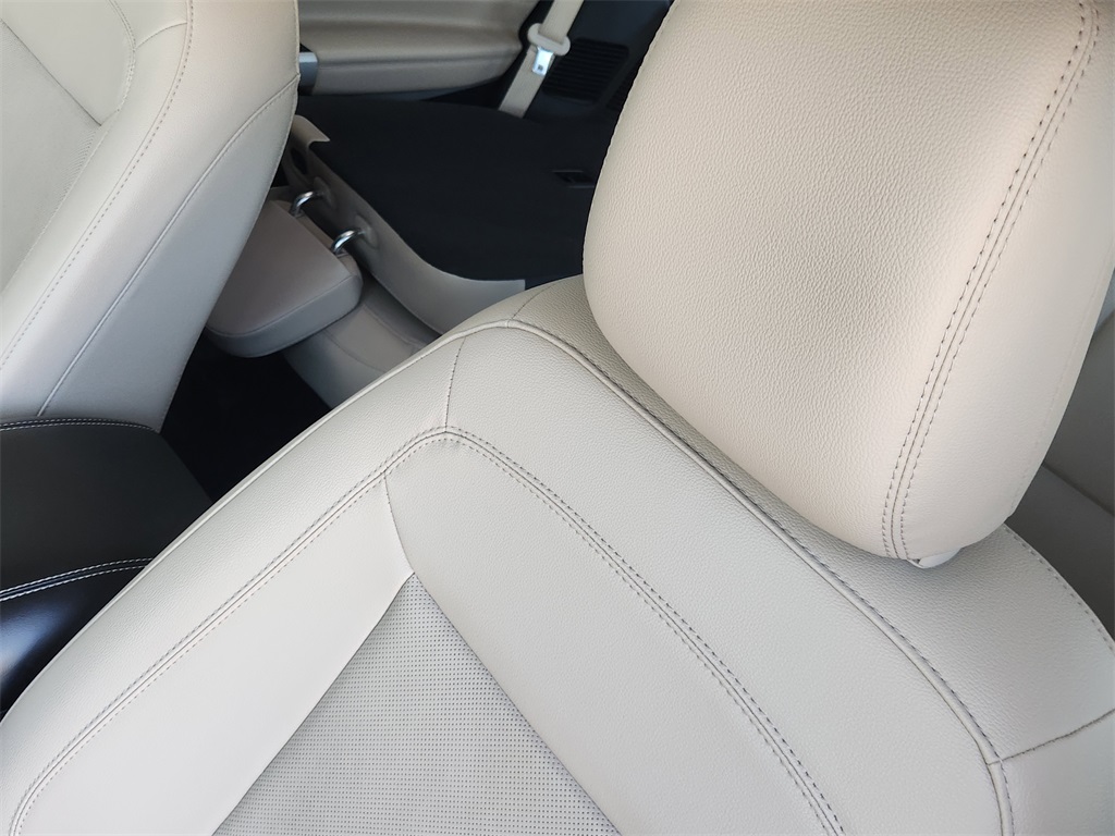 2021 Ford Explorer Limited photo 18