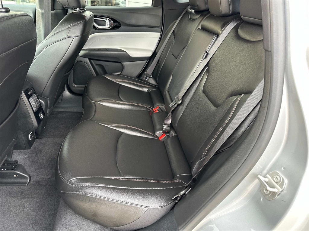 2024 Jeep Compass Limited photo 11