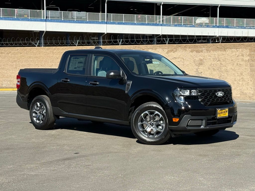 2025 Ford Maverick XLT's photo