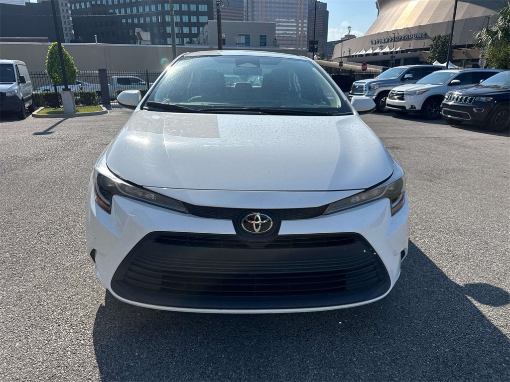 2023 Toyota Corolla LE photo 2