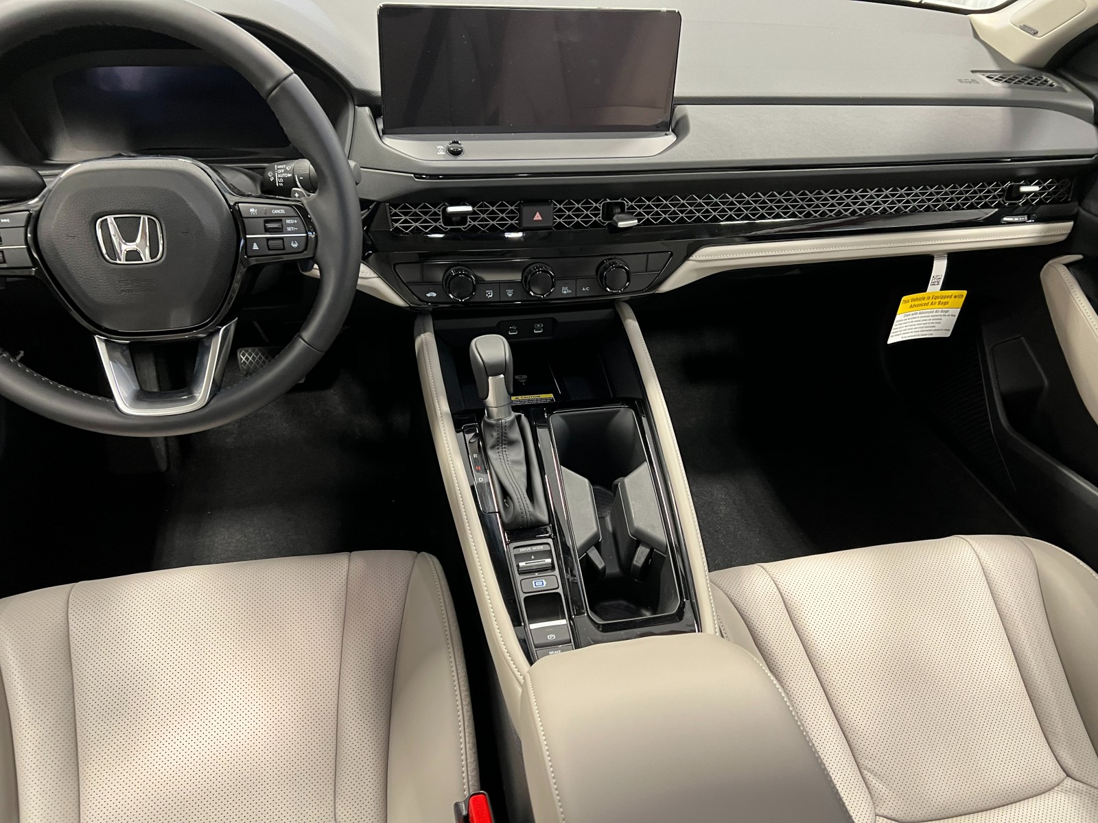 2025 Honda Accord Hybrid Touring photo 15