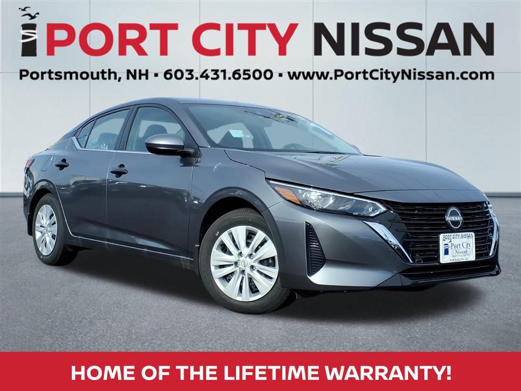 2025 Nissan Sentra S's photo