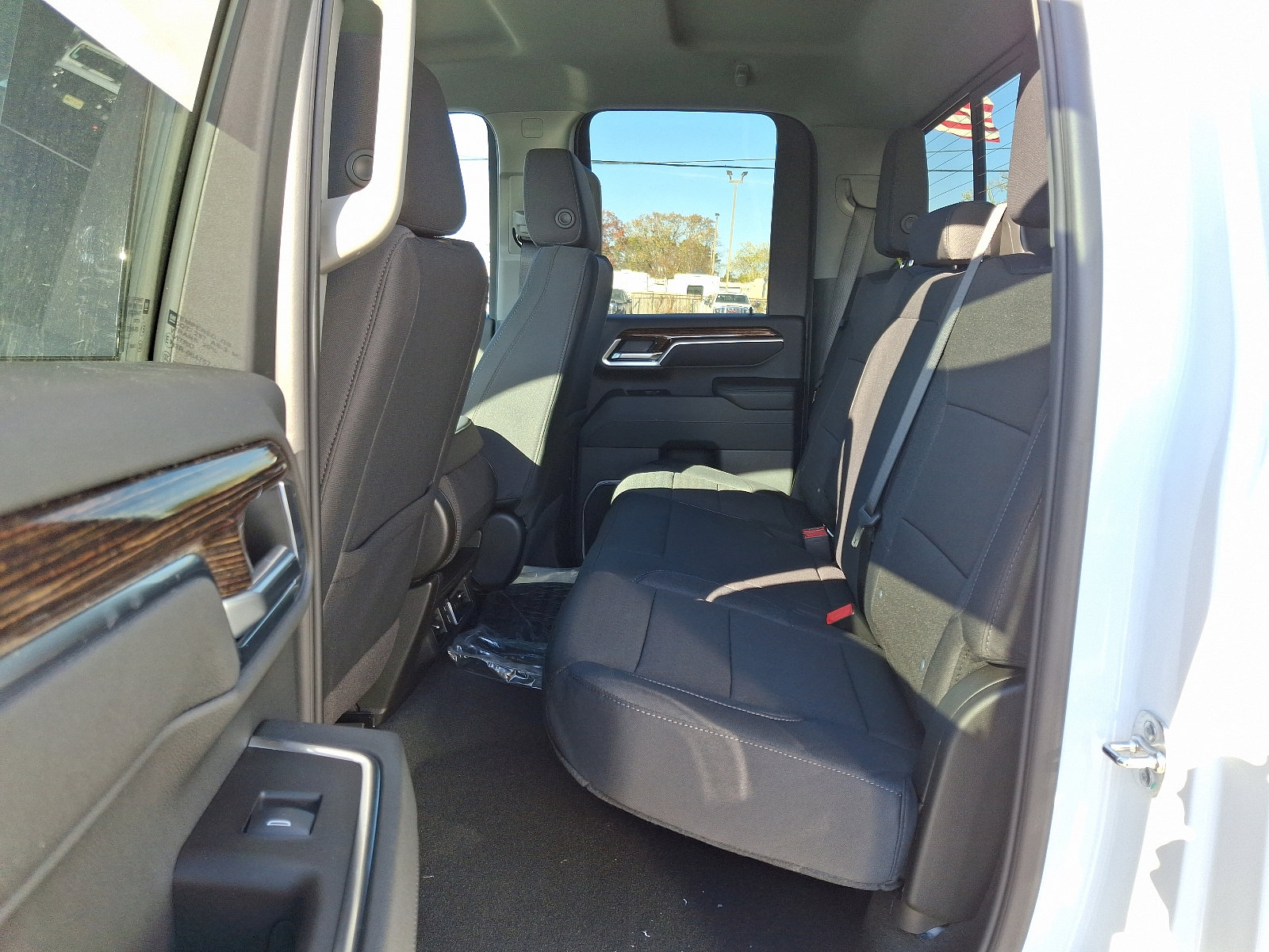 2025 Gmc Sierra 2500 HD SLE photo 5