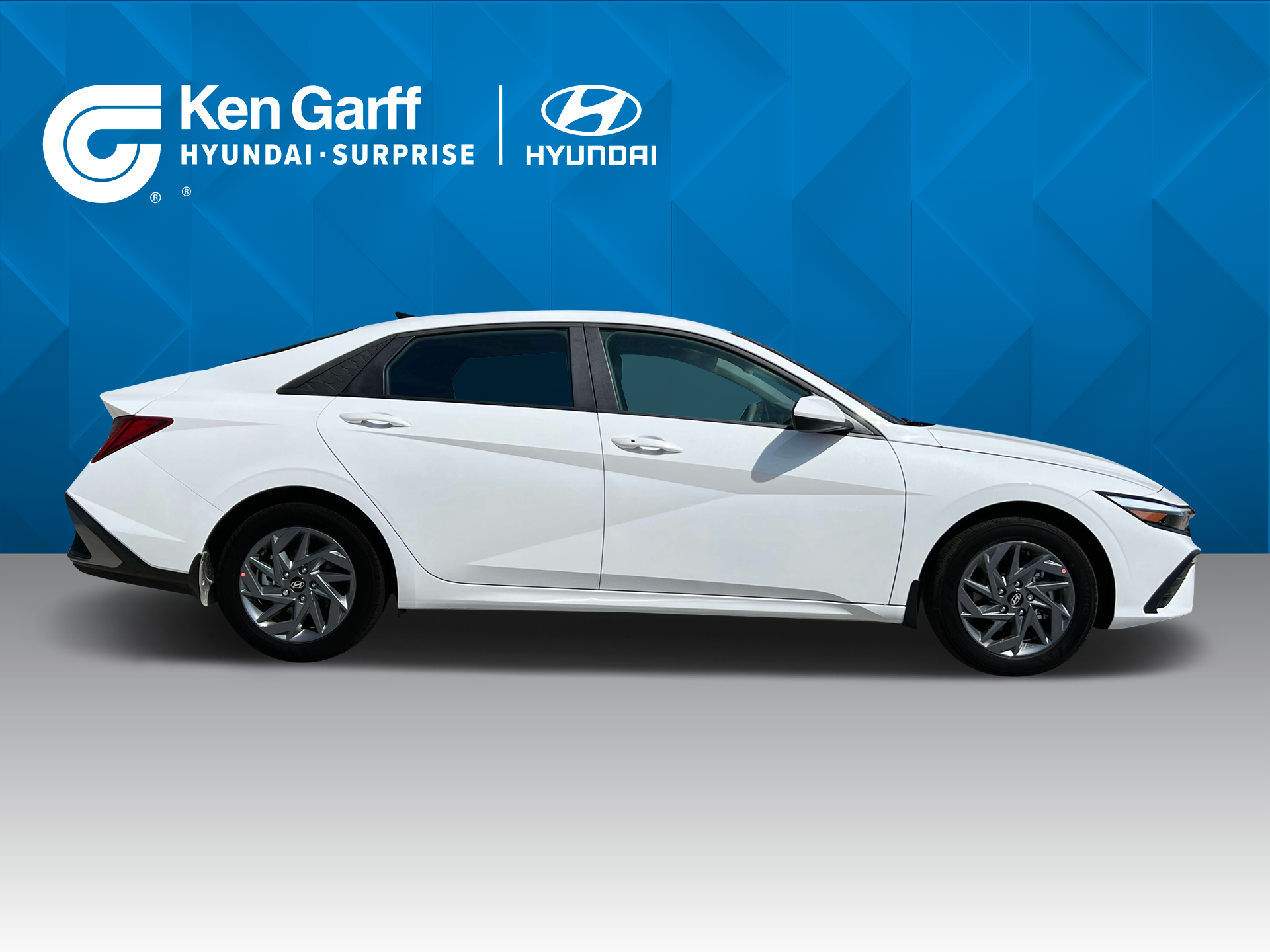 2025 Hyundai Elantra Hybrid photo 5