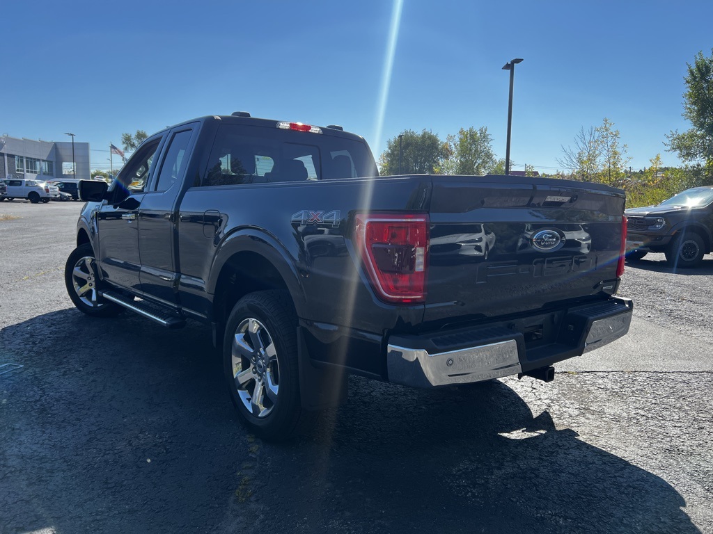 2023 Ford F-150 XLT photo 3