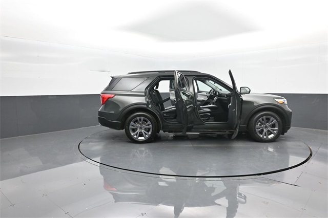 2022 Ford Explorer XLT photo 30