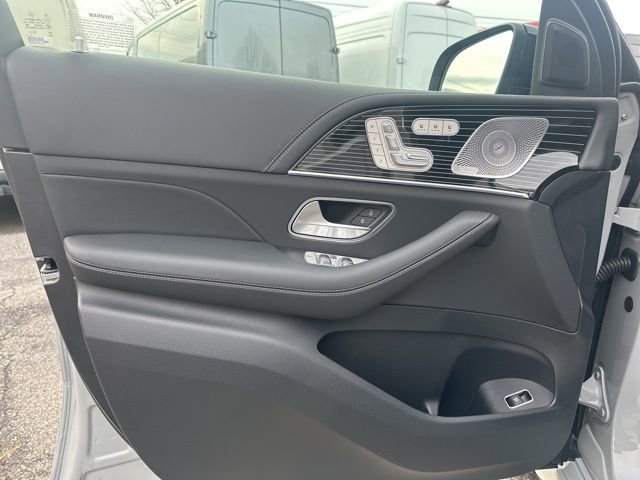 New 2025 MANUFAKTUR Alpine Grey Mercedes-Benz AMG® GLE 63 S 4MATIC+ Coupe image 54