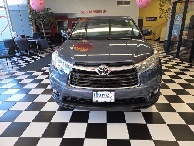 Used 2015 Toyota Highlander LE Plus with VIN 5TDBKRFH9FS112113 for sale in Meriden, CT