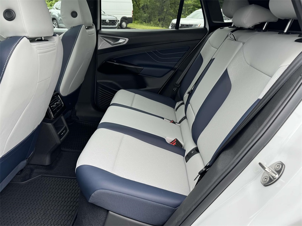 2025 Volkswagen ID.4 Pro S photo 9