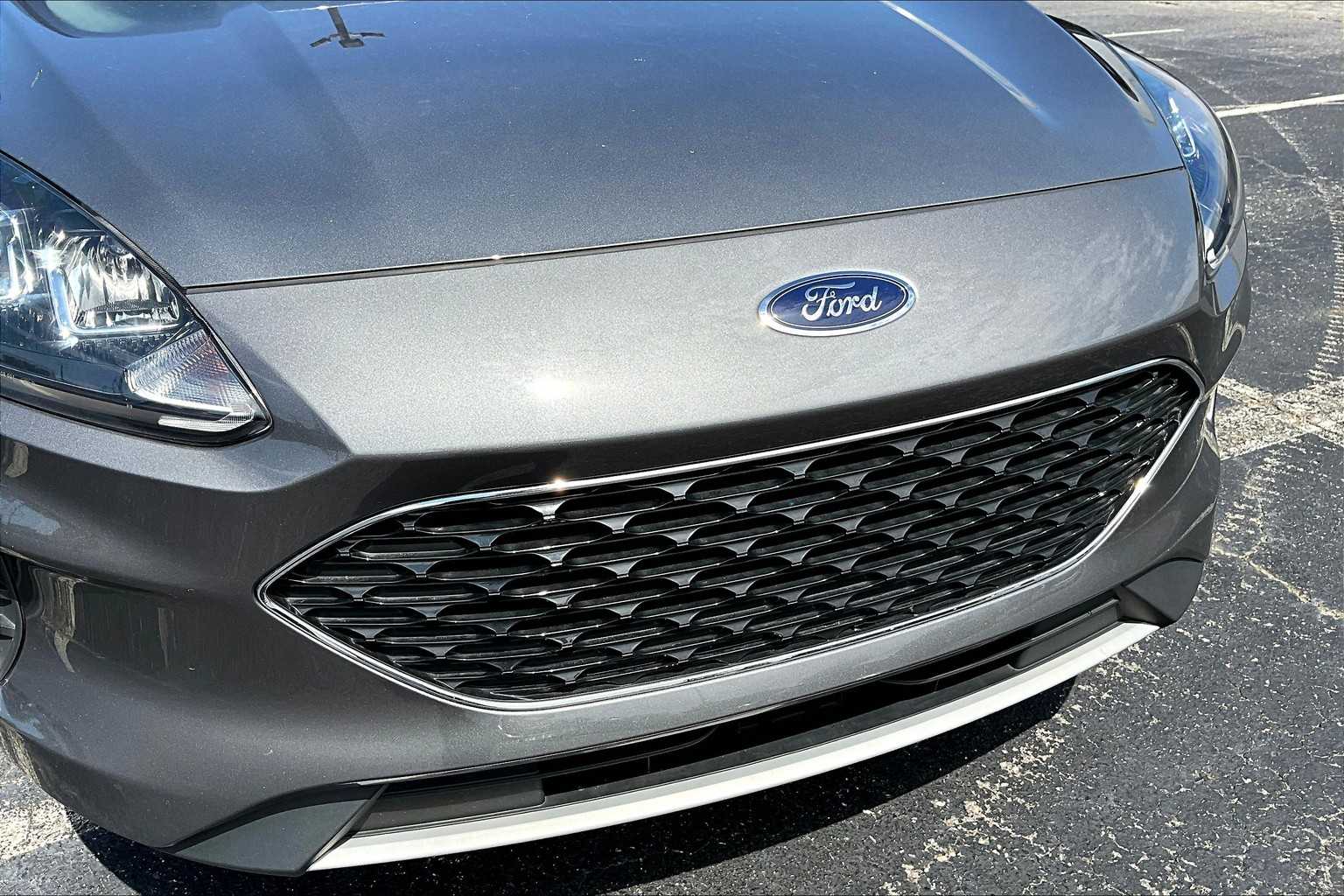 2022 Ford Escape SE photo 29